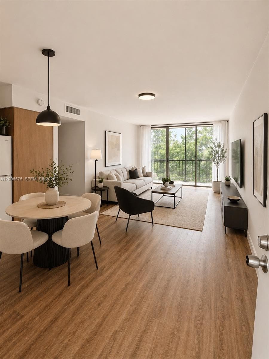 8870 Fontainebleau Blvd # 409, Miami FL 33172 — 3