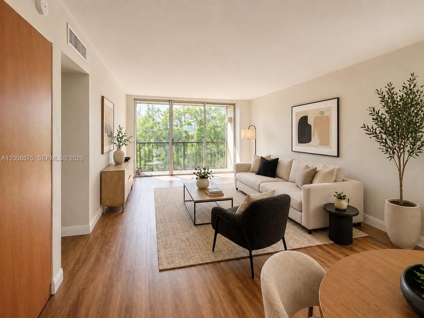 8870 Fontainebleau Blvd # 409, Miami FL 33172 — 1