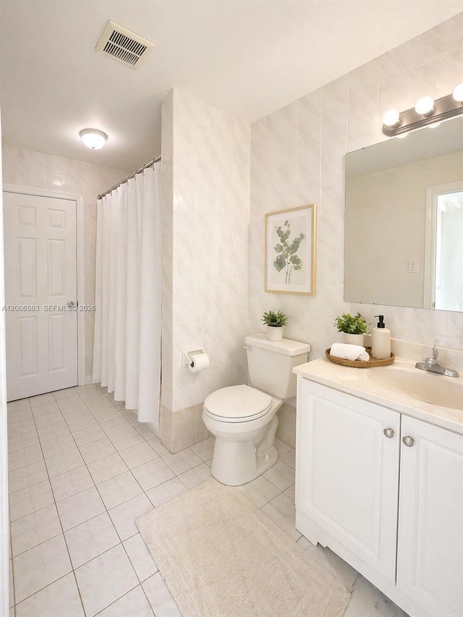 3896 NW 207 St # 1, Miami Gardens FL 33055 — 11