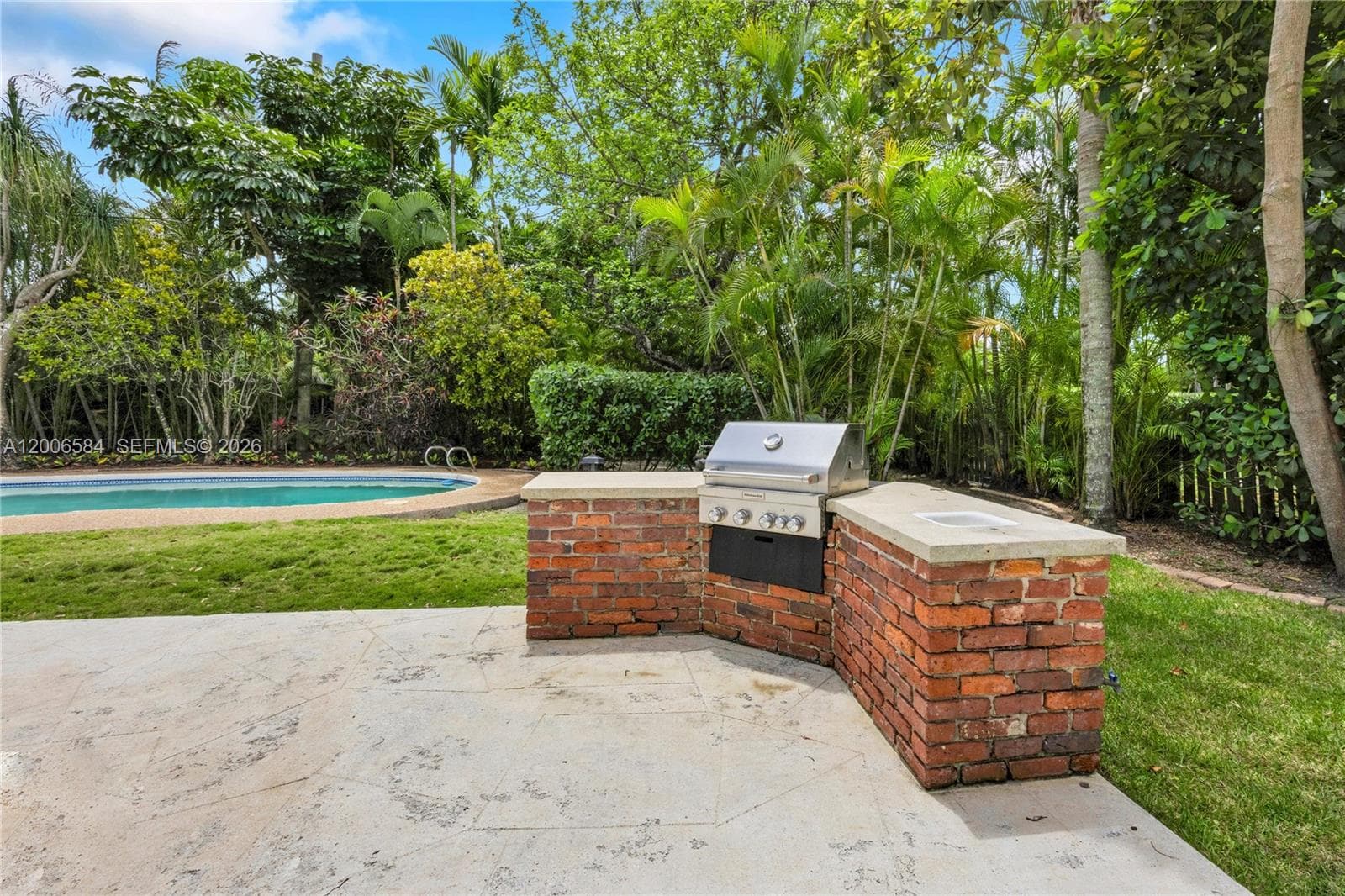 5750 SW 52nd Ter, South Miami FL 33155 — 27