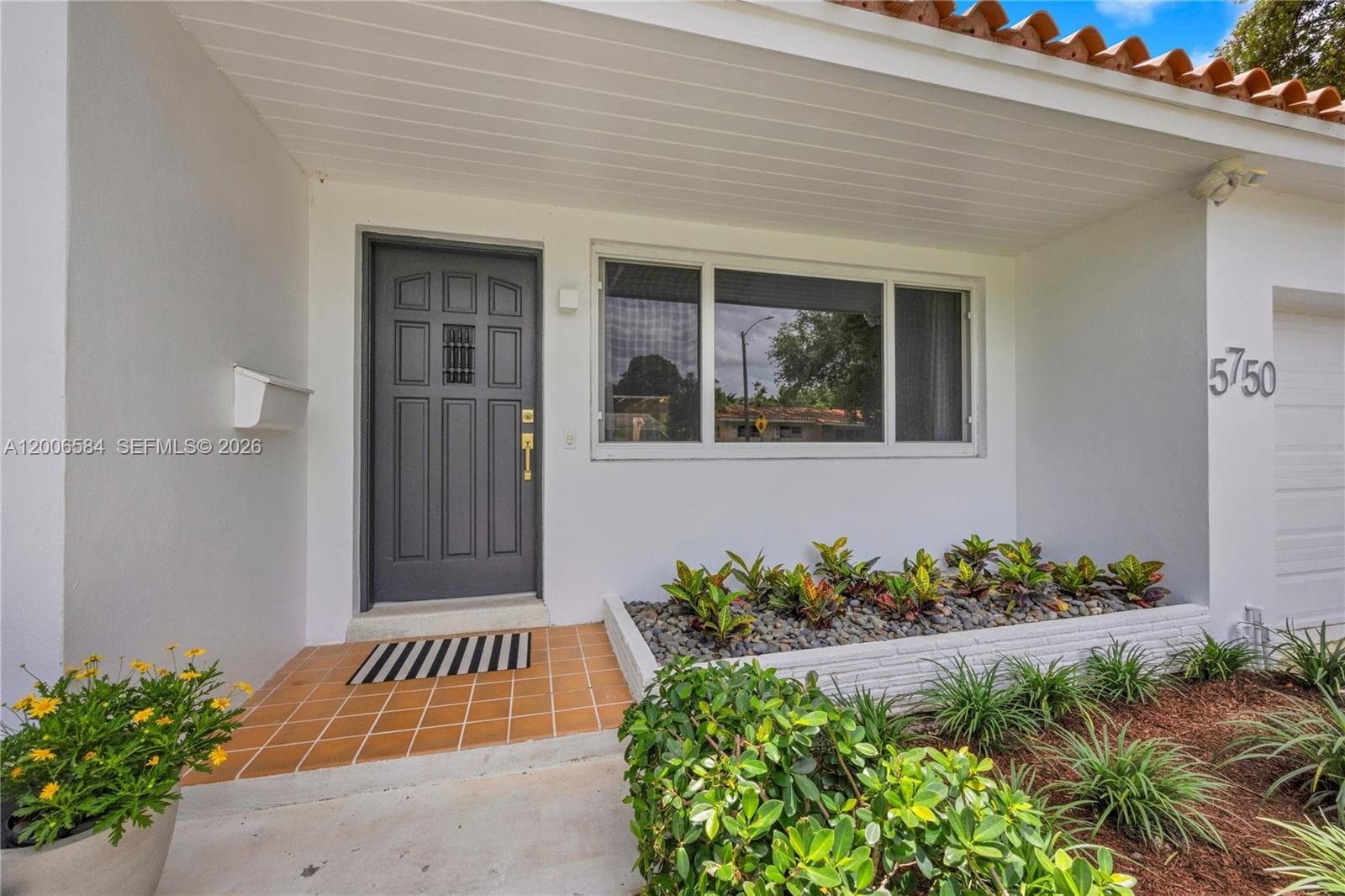5750 SW 52nd Ter, South Miami FL 33155 — 2
