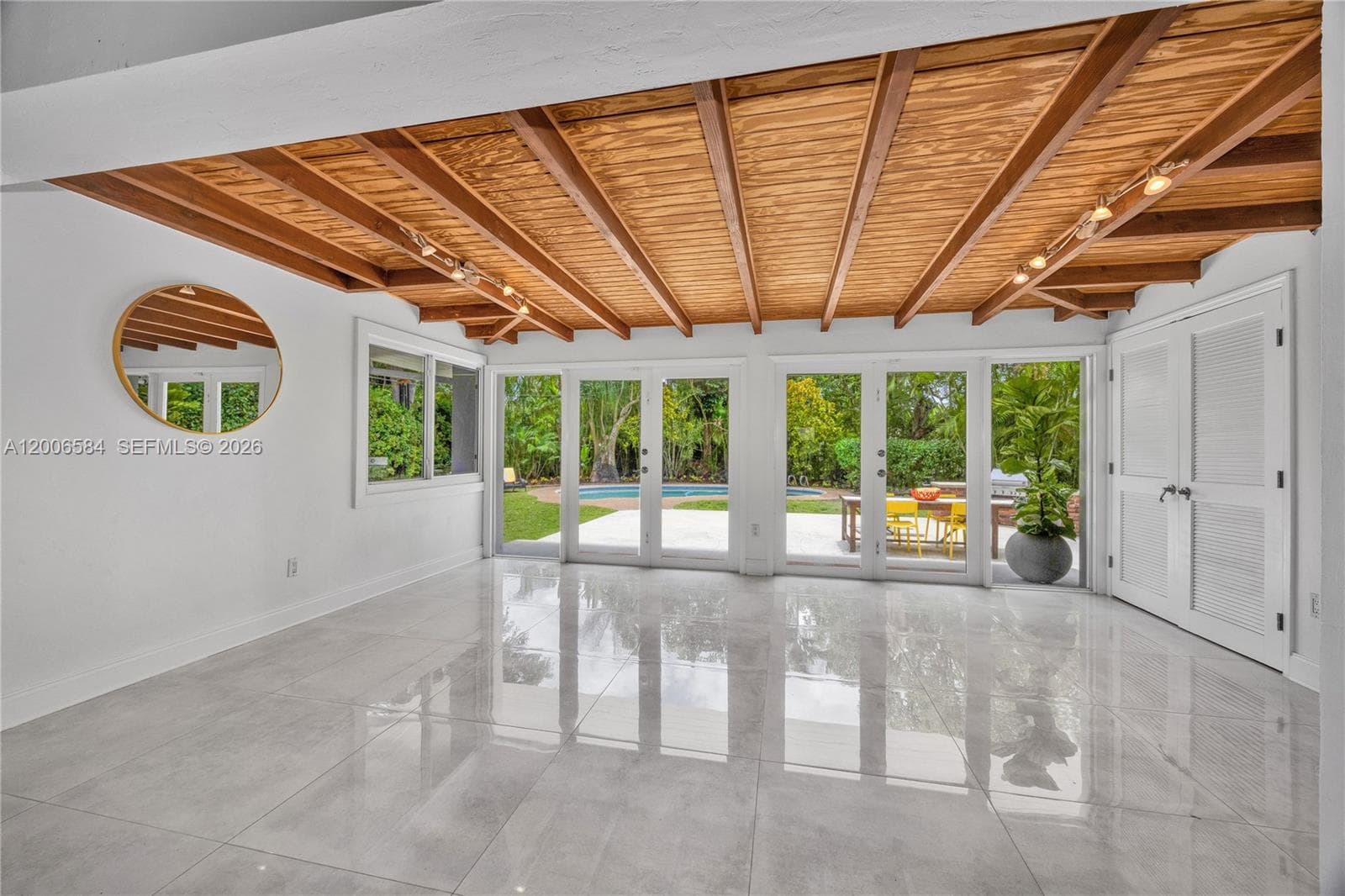 5750 SW 52nd Ter, South Miami FL 33155 — 9