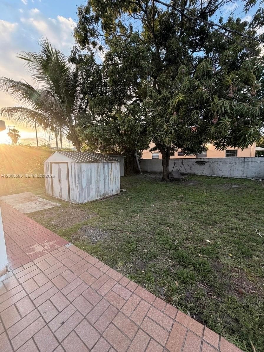 41 E 20th St, Hialeah FL 33010 — 23