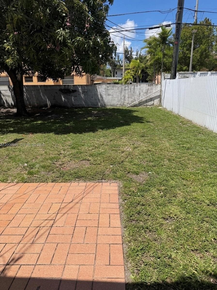 41 E 20th St, Hialeah FL 33010 — 22