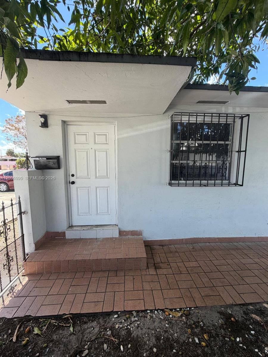 41 E 20th St, Hialeah FL 33010 — 7