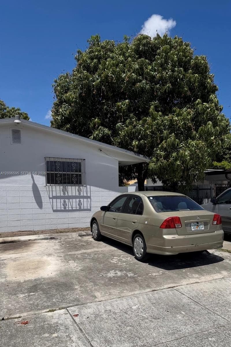 41 E 20th St, Hialeah FL 33010 — 3