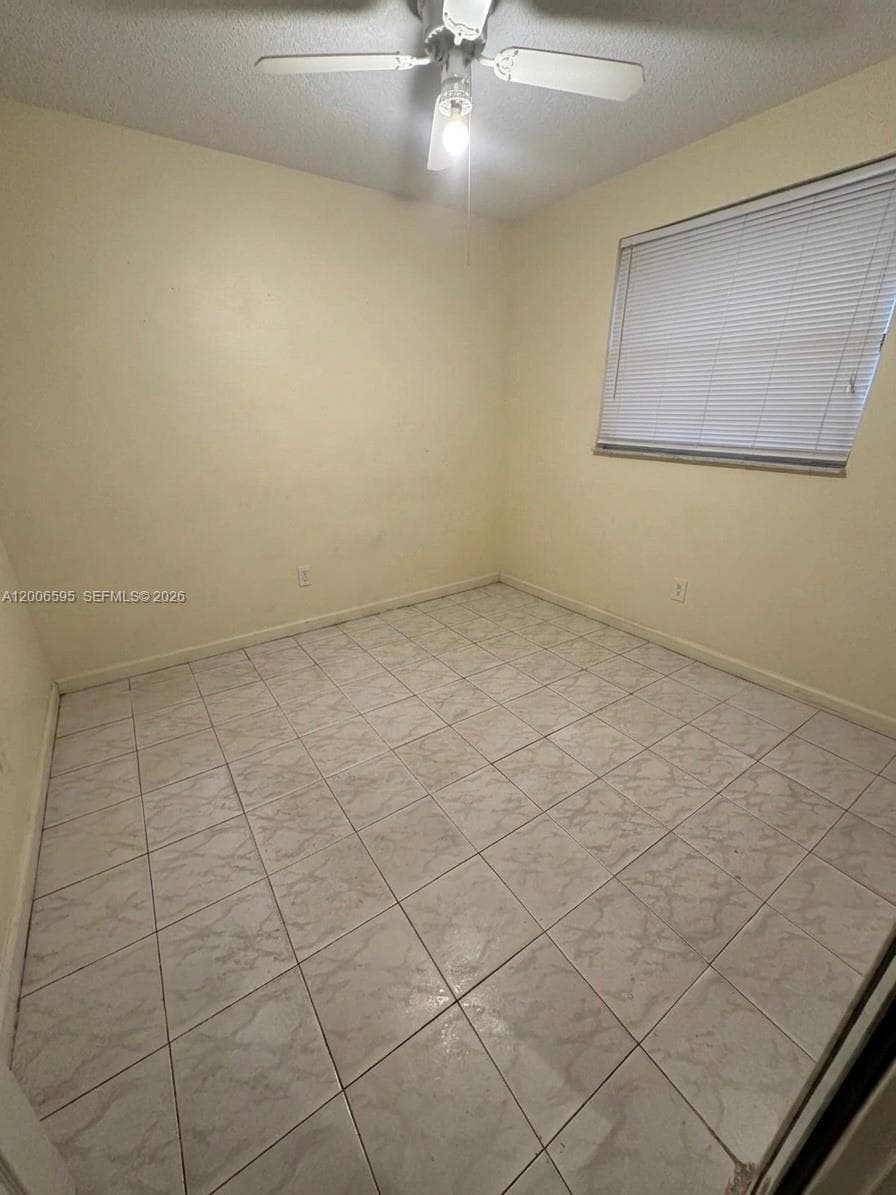 41 E 20th St, Hialeah FL 33010 — 9