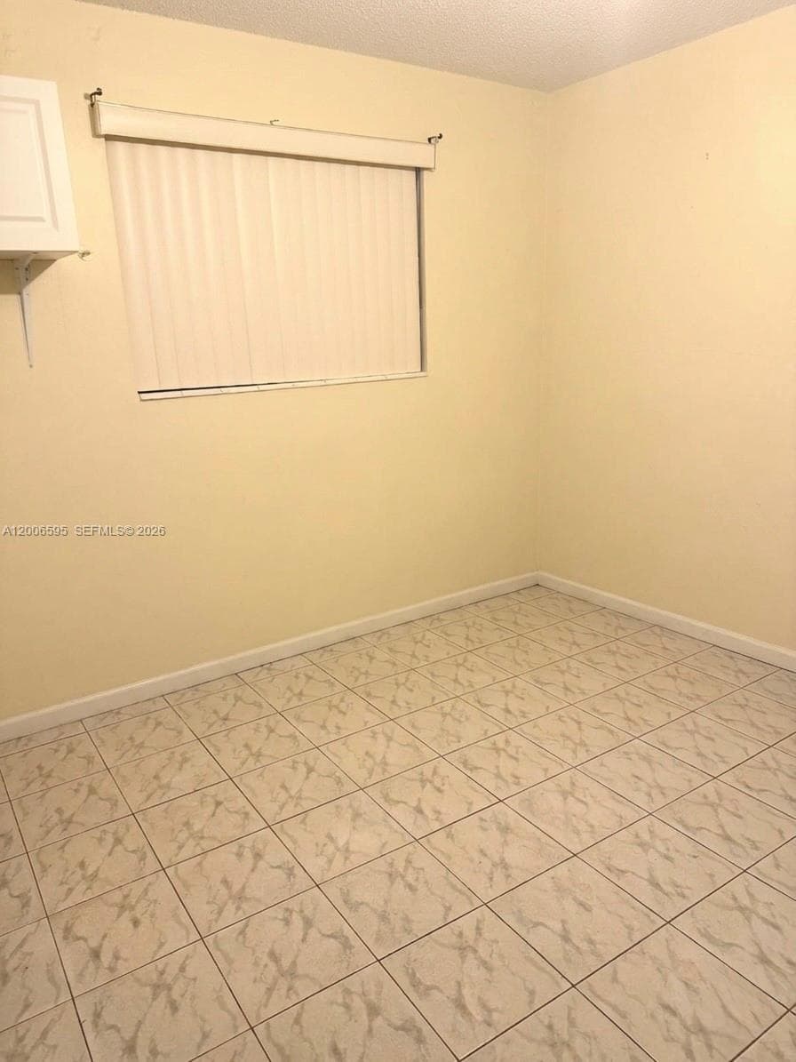 41 E 20th St, Hialeah FL 33010 — 10
