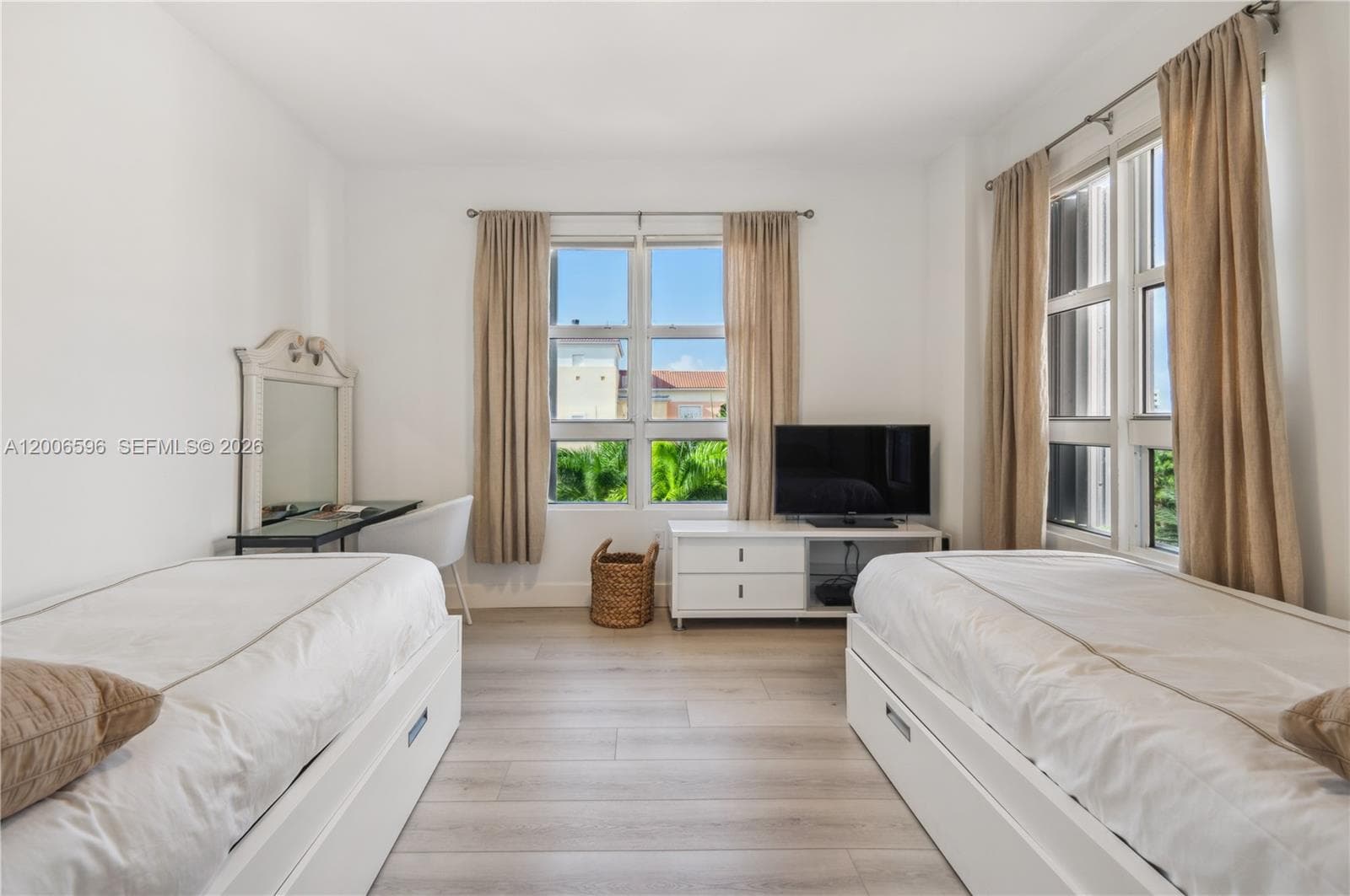 747 Crandon Blvd, Key Biscayne FL 33149 — 14
