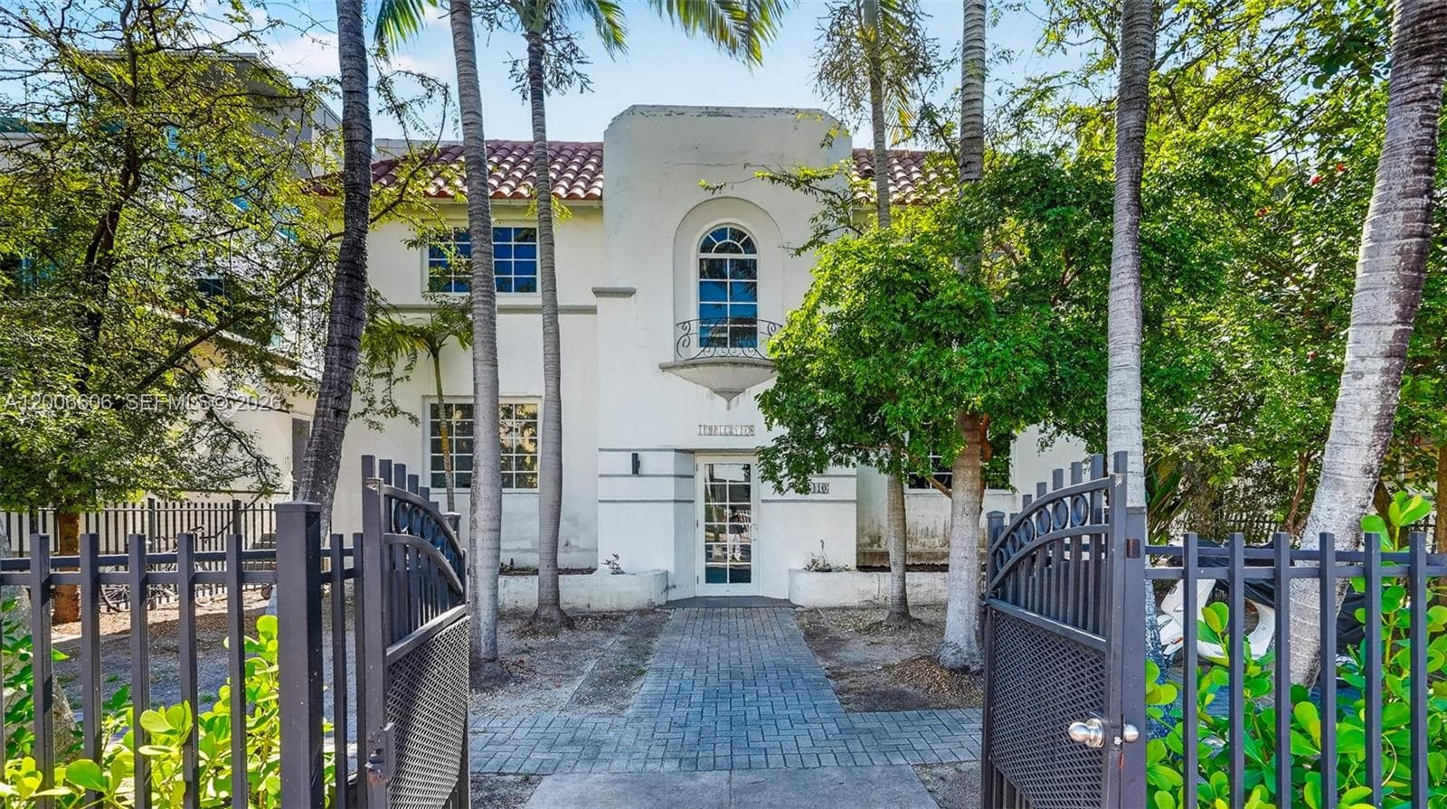 1410 Euclid Ave # 6, Miami Beach FL 33139 — 32