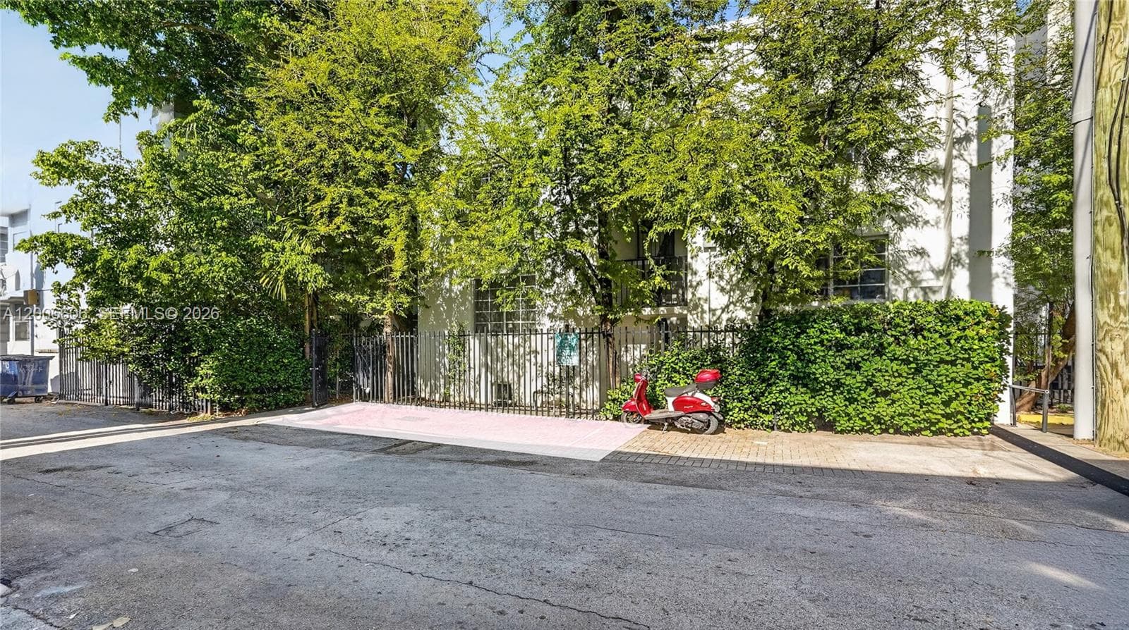 1410 Euclid Ave # 6, Miami Beach FL 33139 — 37