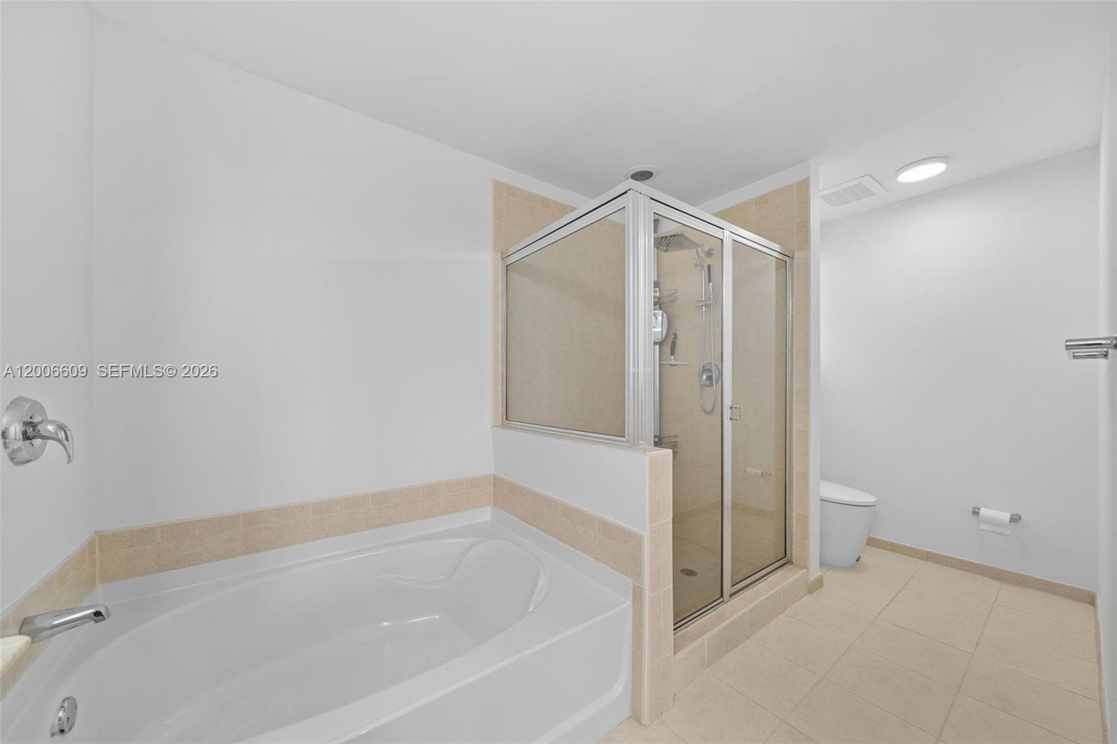 3340 NE 190th St # 403, Aventura FL 33180 — 17