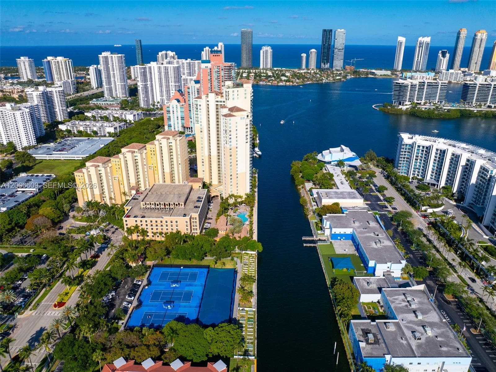 3340 NE 190th St # 403, Aventura FL 33180 — 47