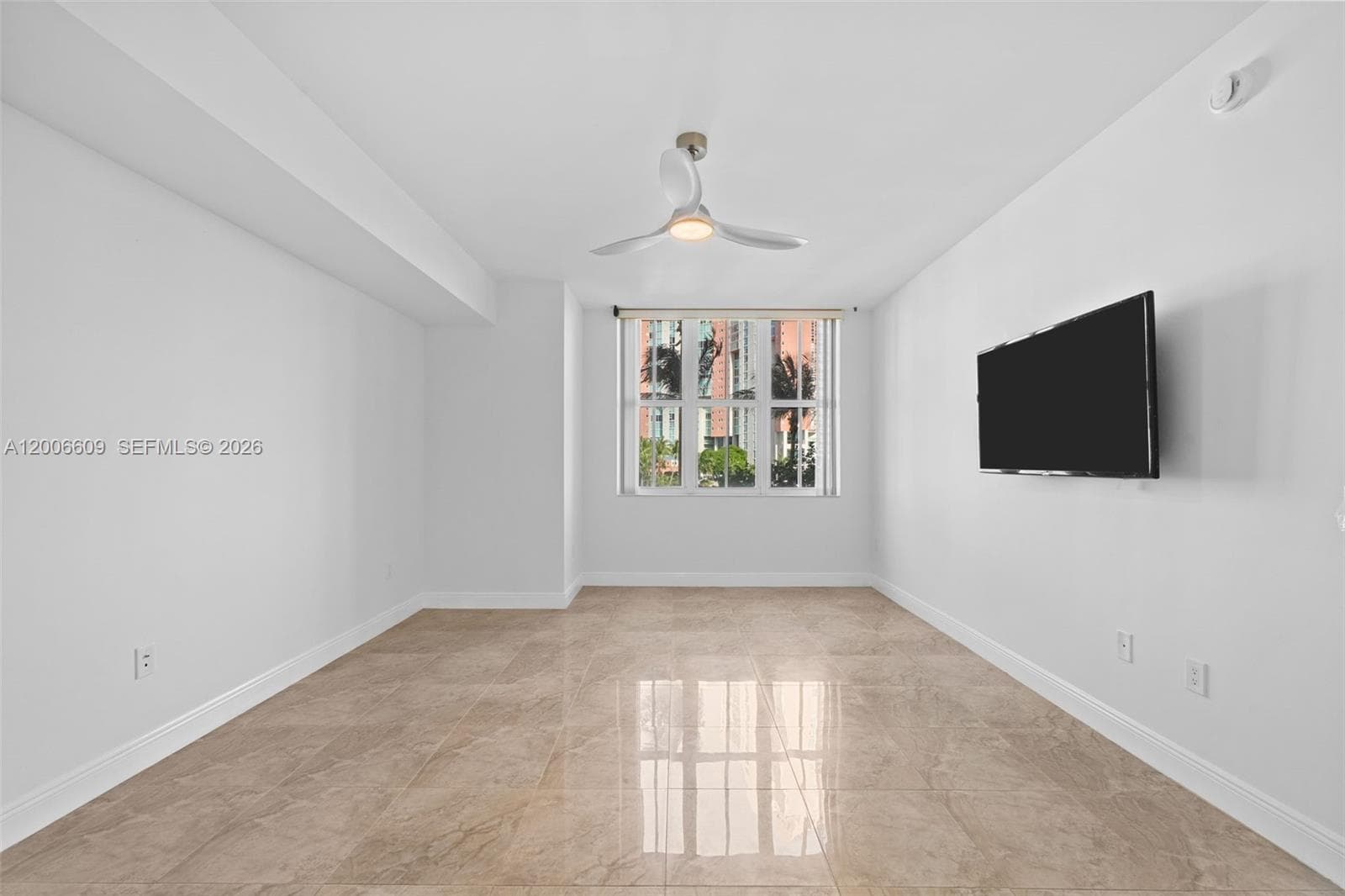 3340 NE 190th St # 403, Aventura FL 33180 — 16