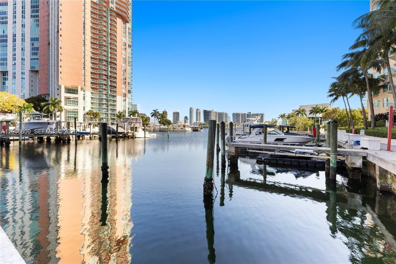 3340 NE 190th St # 403, Aventura FL 33180 — 67