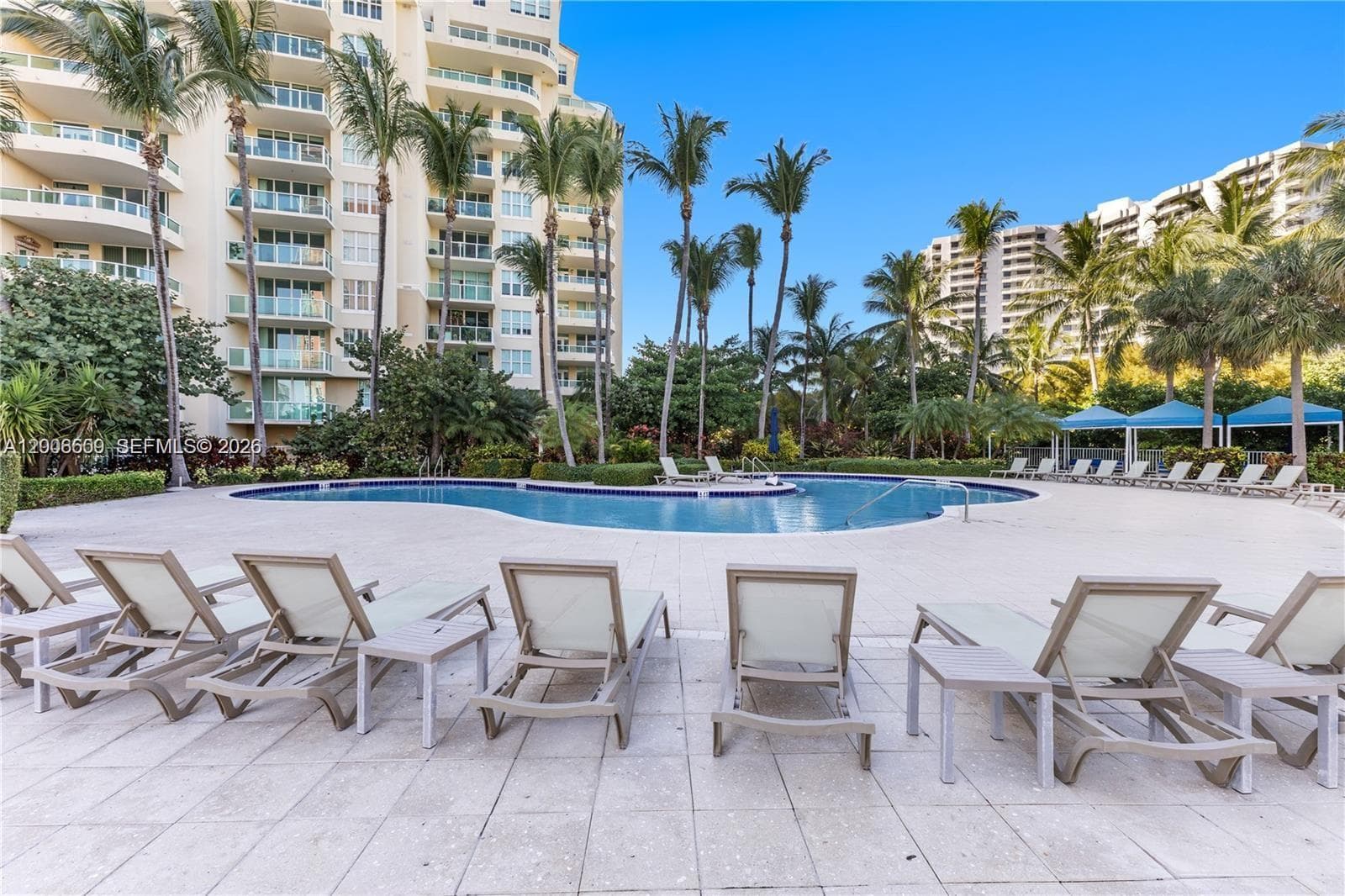 3340 NE 190th St # 403, Aventura FL 33180 — 65