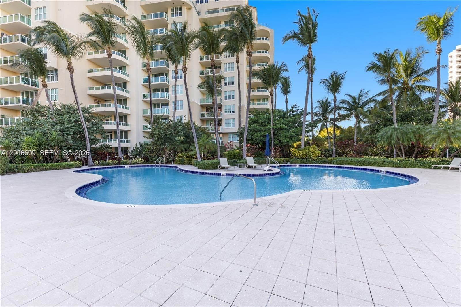 3340 NE 190th St # 403, Aventura FL 33180 — 64