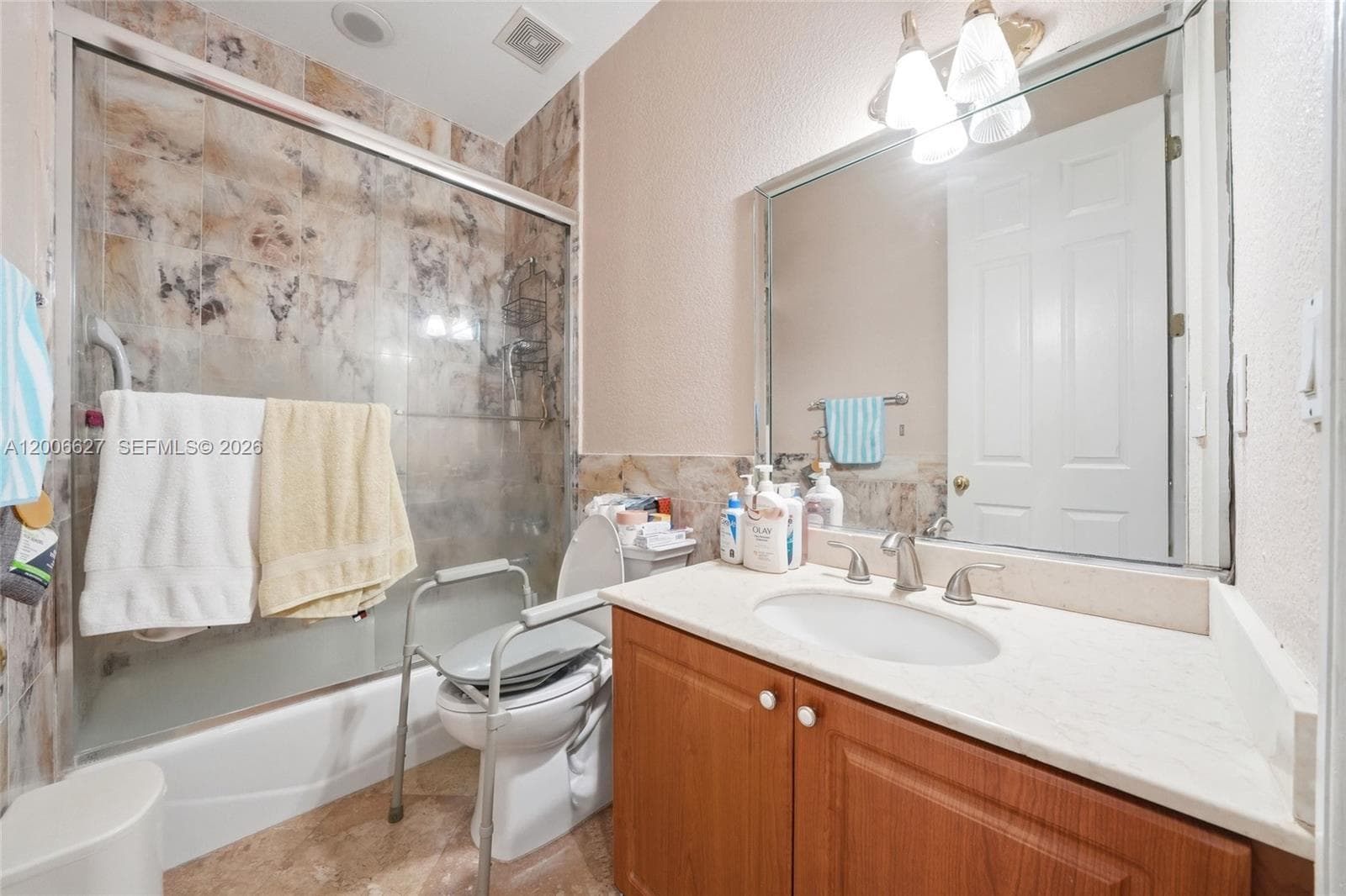9898 NW 133rd St, Hialeah Gardens FL 33018 — 62