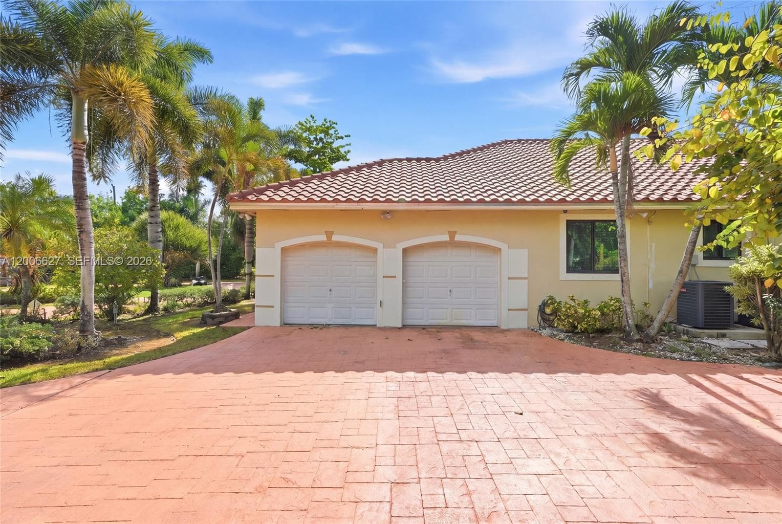 9898 NW 133rd St, Hialeah Gardens FL 33018 — 27