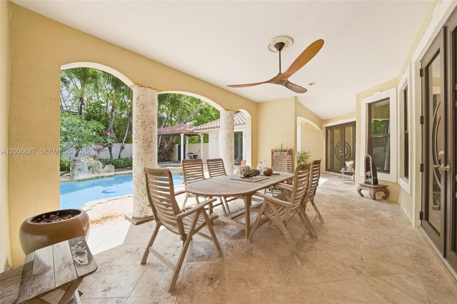 9898 NW 133rd St, Hialeah Gardens FL 33018 — 16