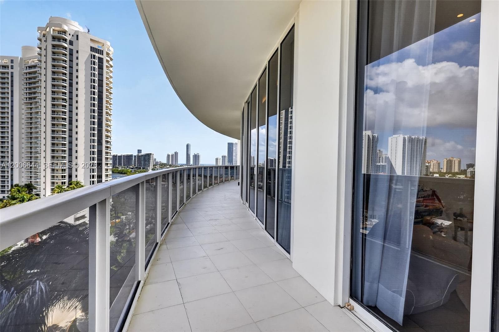 4100 Island Blvd # 904, Aventura FL 33160 — 52