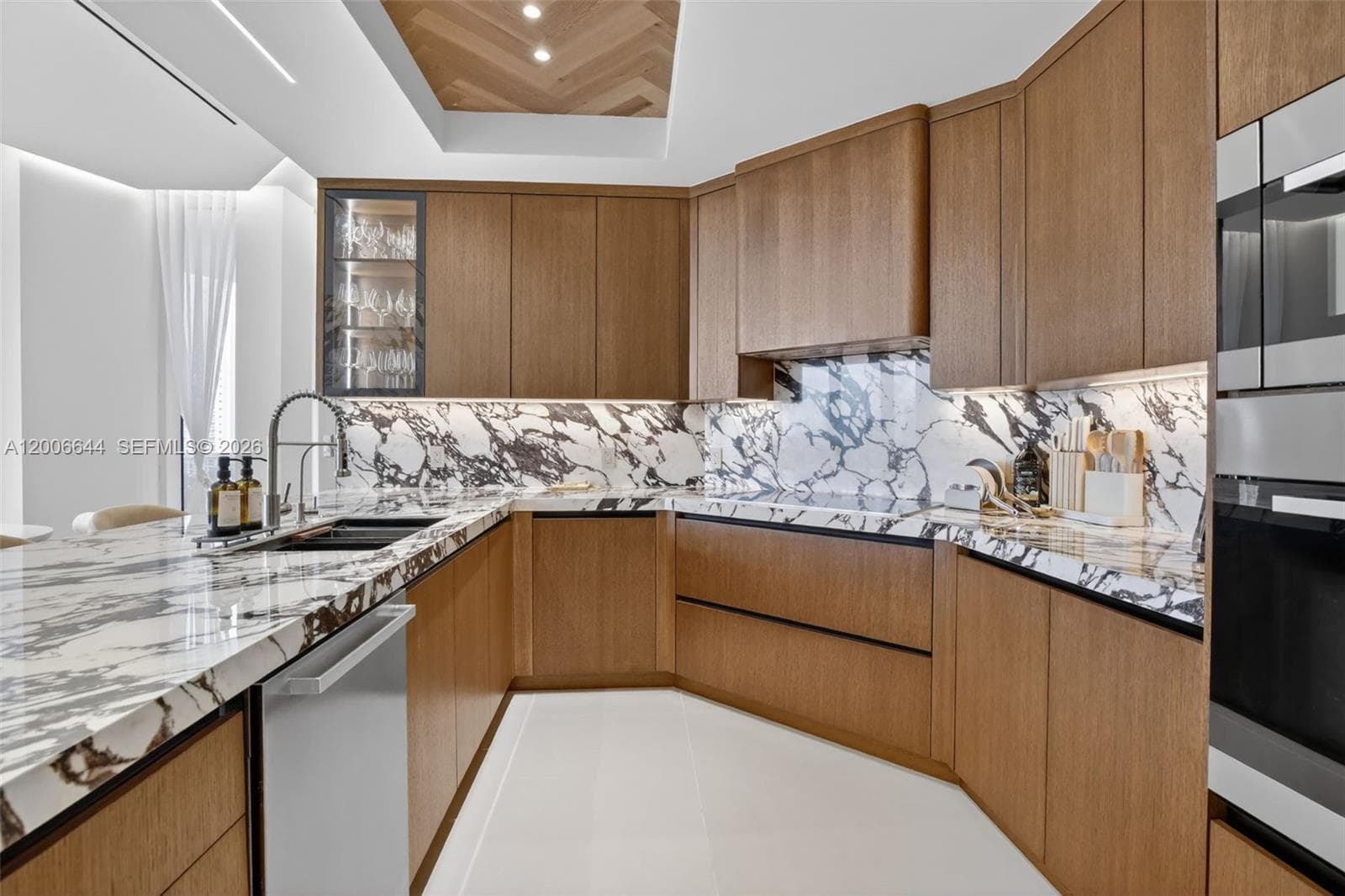 4100 Island Blvd # 904, Aventura FL 33160 — 13