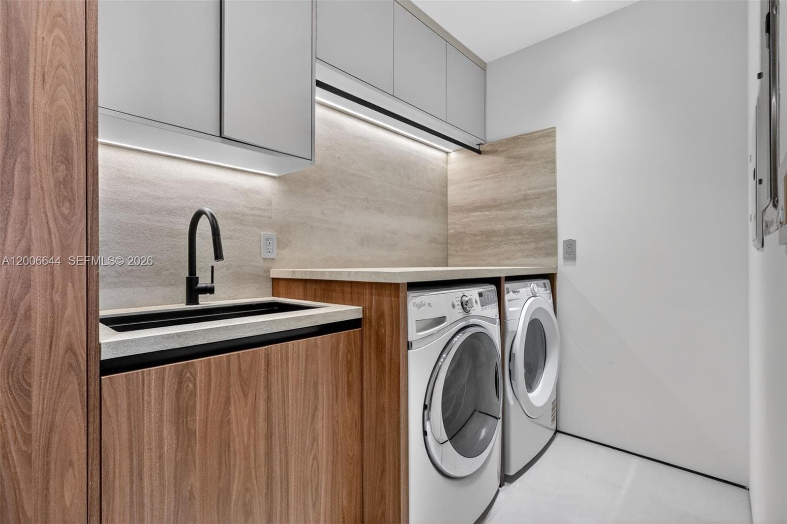 4100 Island Blvd # 904, Aventura FL 33160 — 47