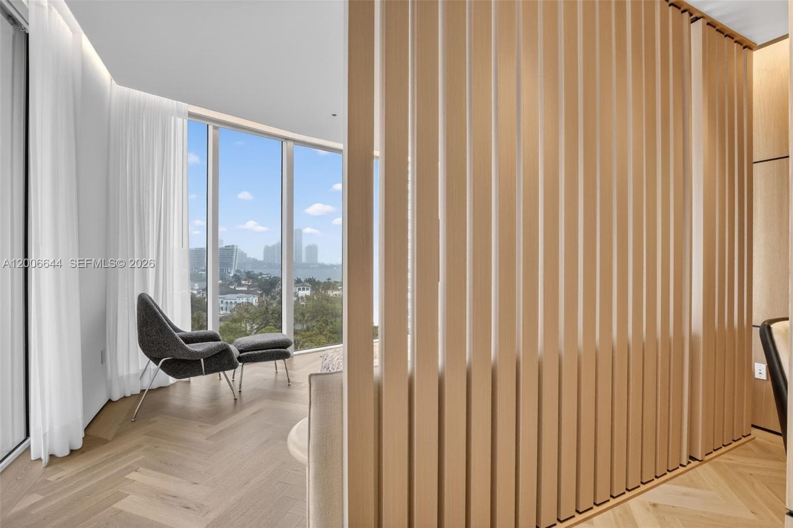 4100 Island Blvd # 904, Aventura FL 33160 — 30