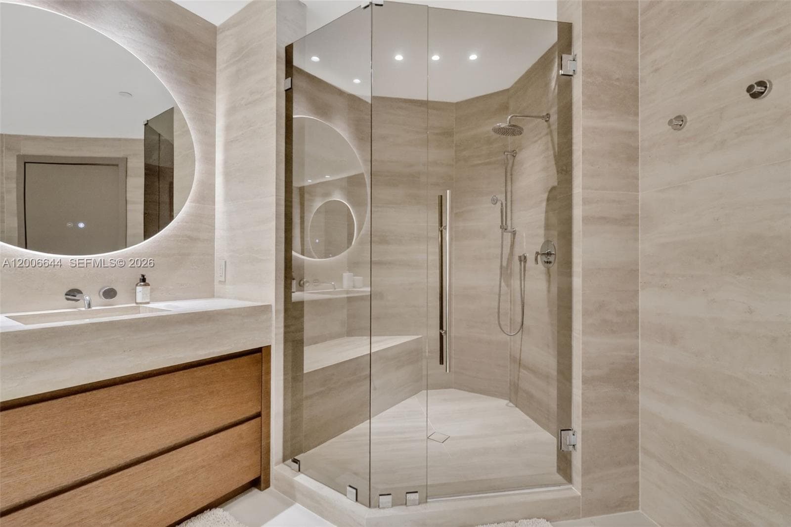 4100 Island Blvd # 904, Aventura FL 33160 — 34