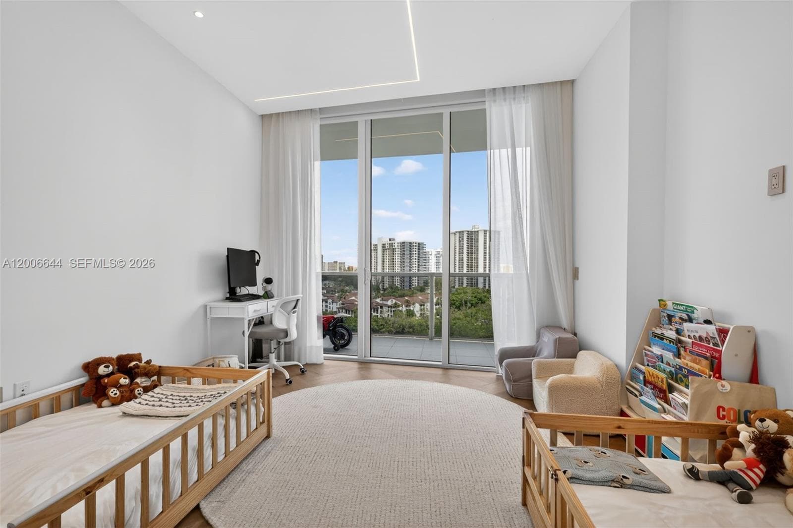 4100 Island Blvd # 904, Aventura FL 33160 — 39