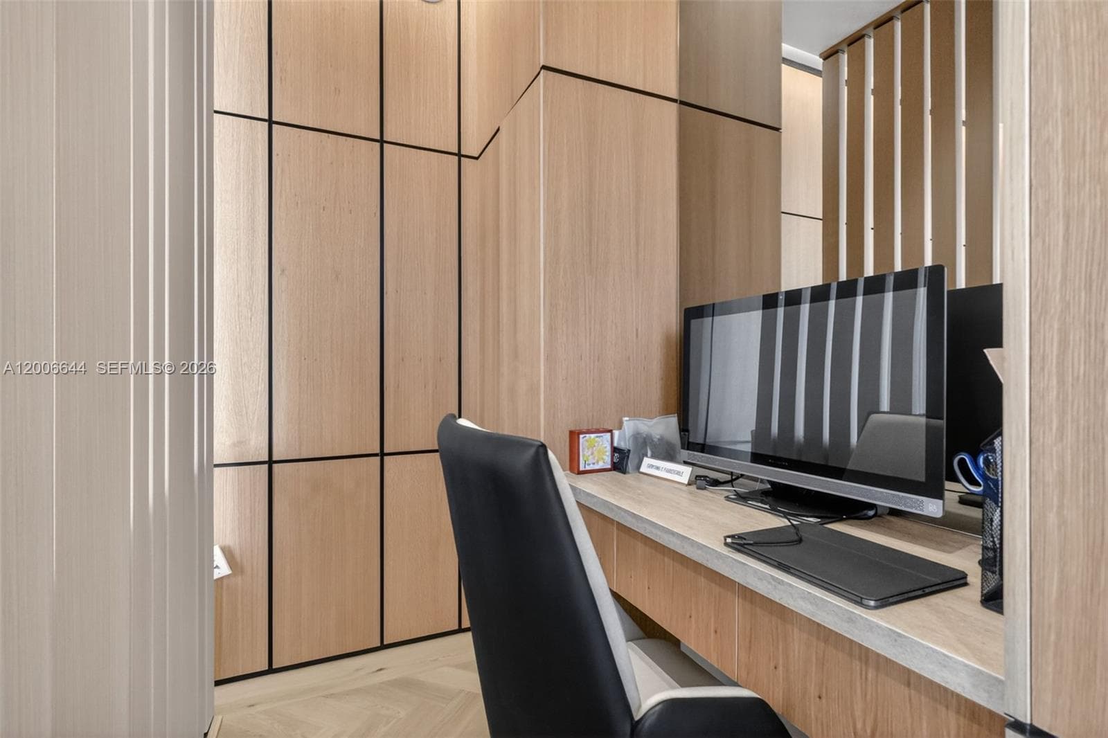 4100 Island Blvd # 904, Aventura FL 33160 — 25