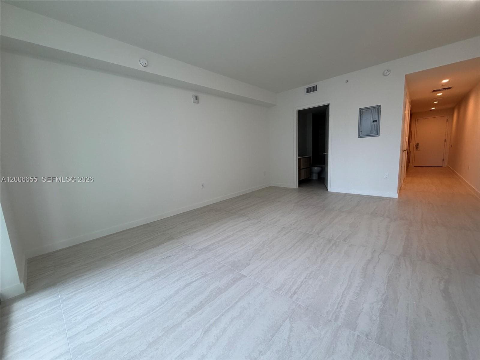 77 SE 5 Street # 1904, Miami FL 33131 — 17