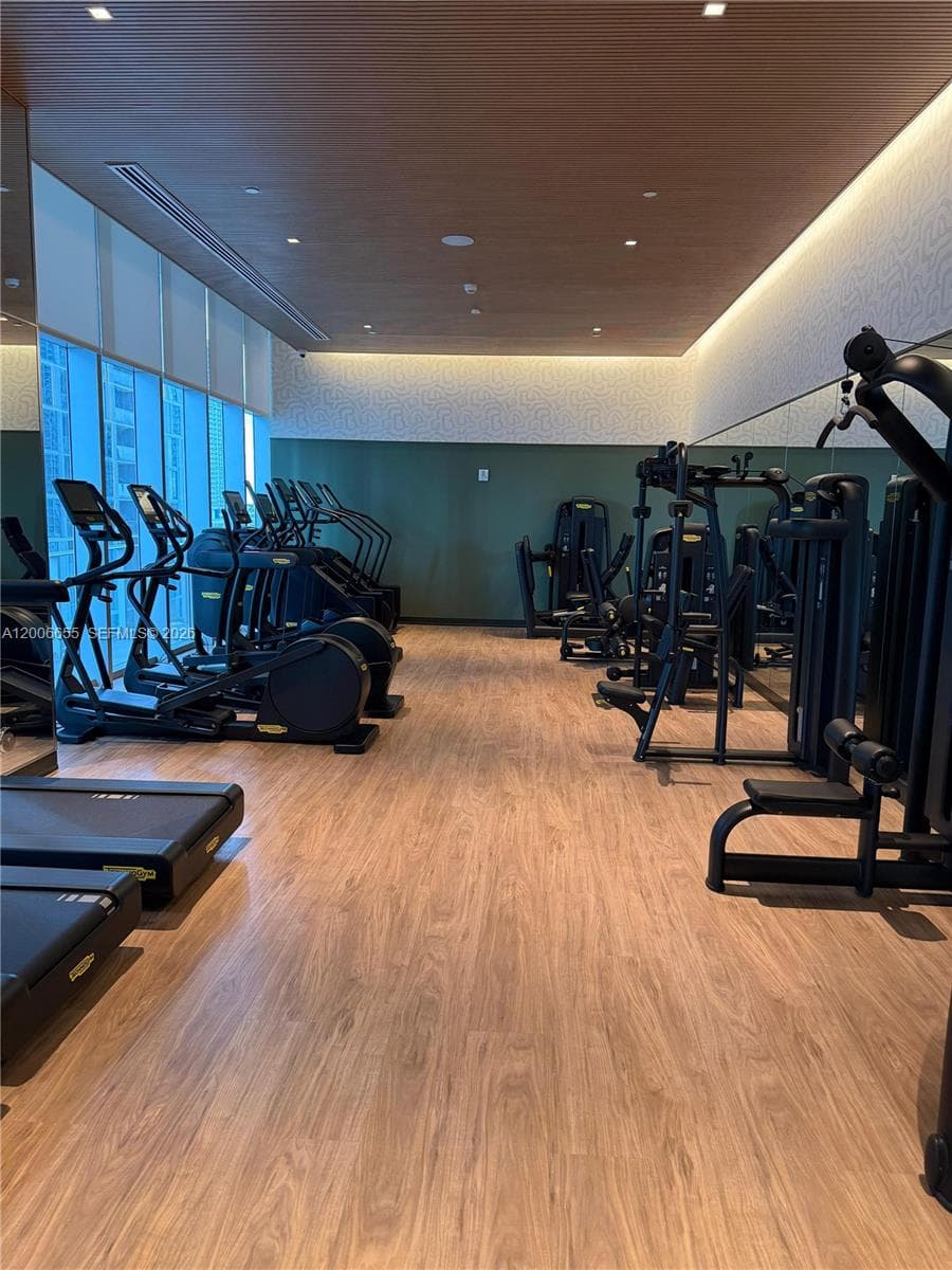 77 SE 5 Street # 1904, Miami FL 33131 — 32