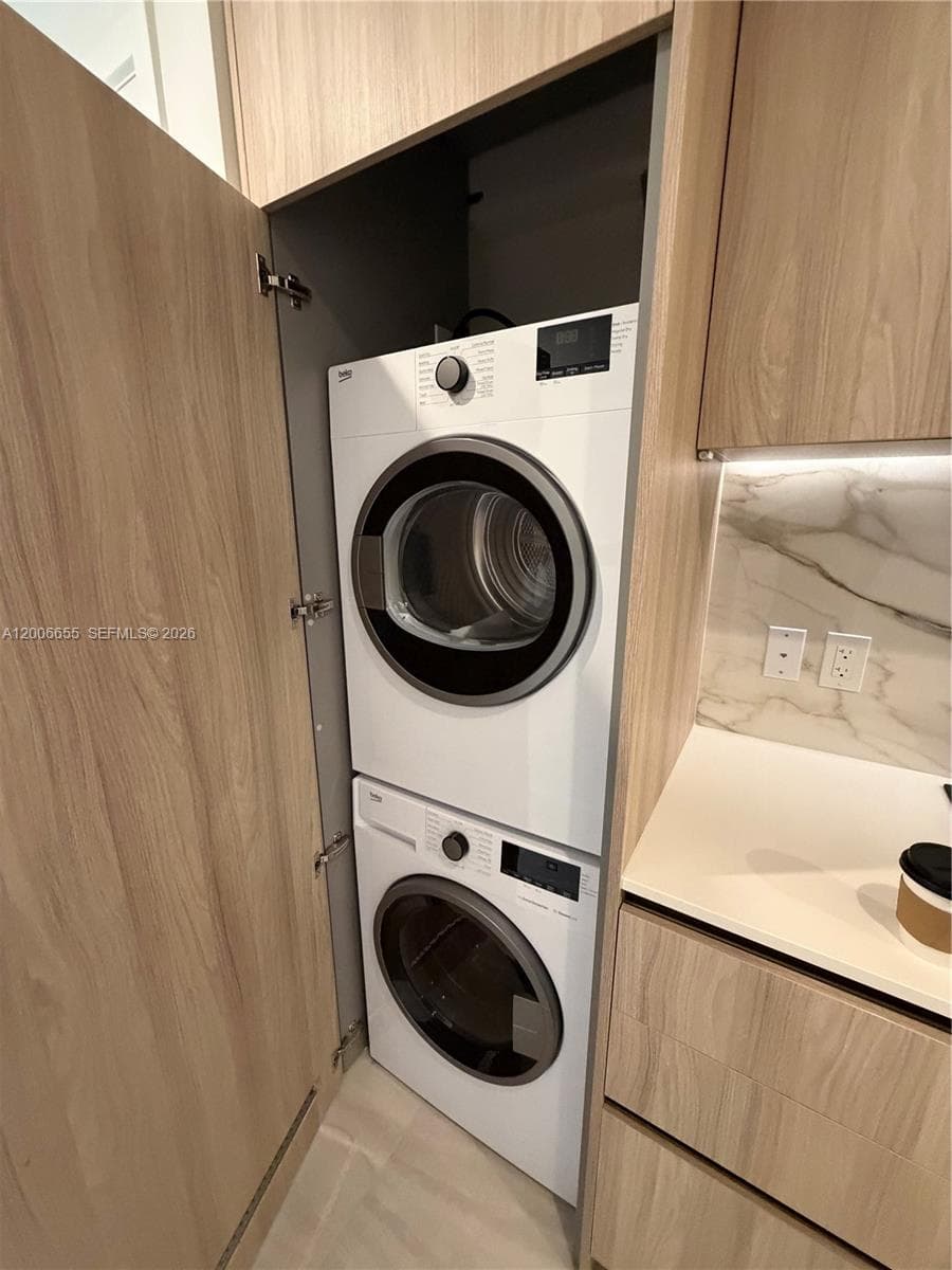 77 SE 5 Street # 1904, Miami FL 33131 — 14