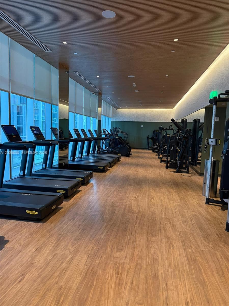 77 SE 5 Street # 1904, Miami FL 33131 — 35