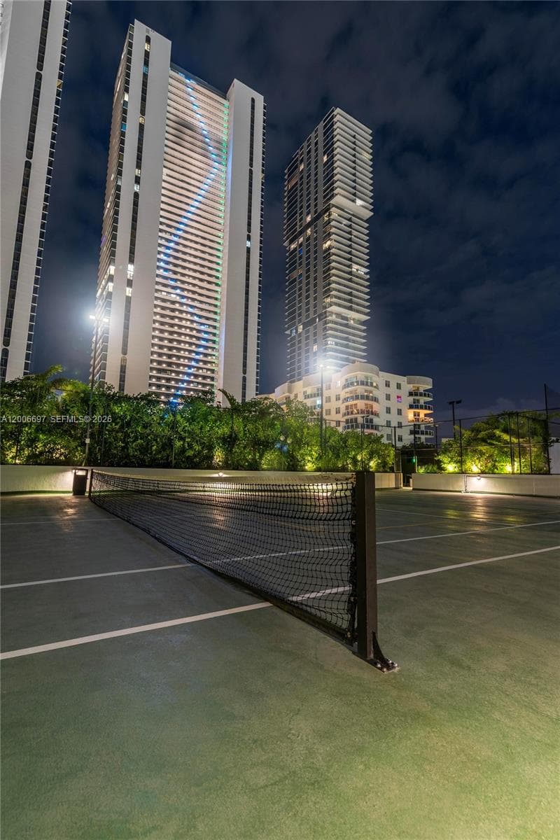 700 NE 24th ST # 5407, Miami FL 33137 — 57