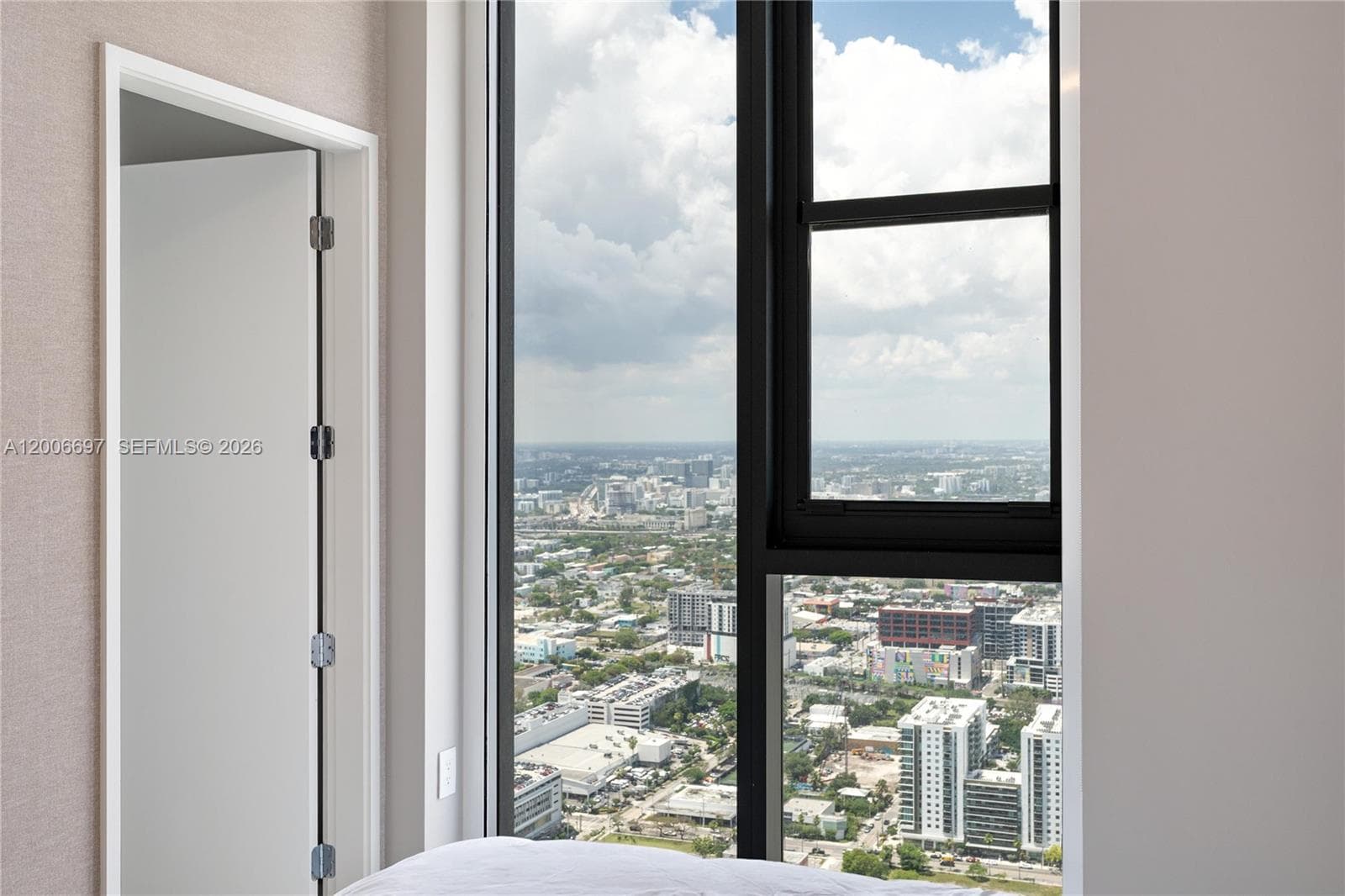 700 NE 24th ST # 5407, Miami FL 33137 — 28