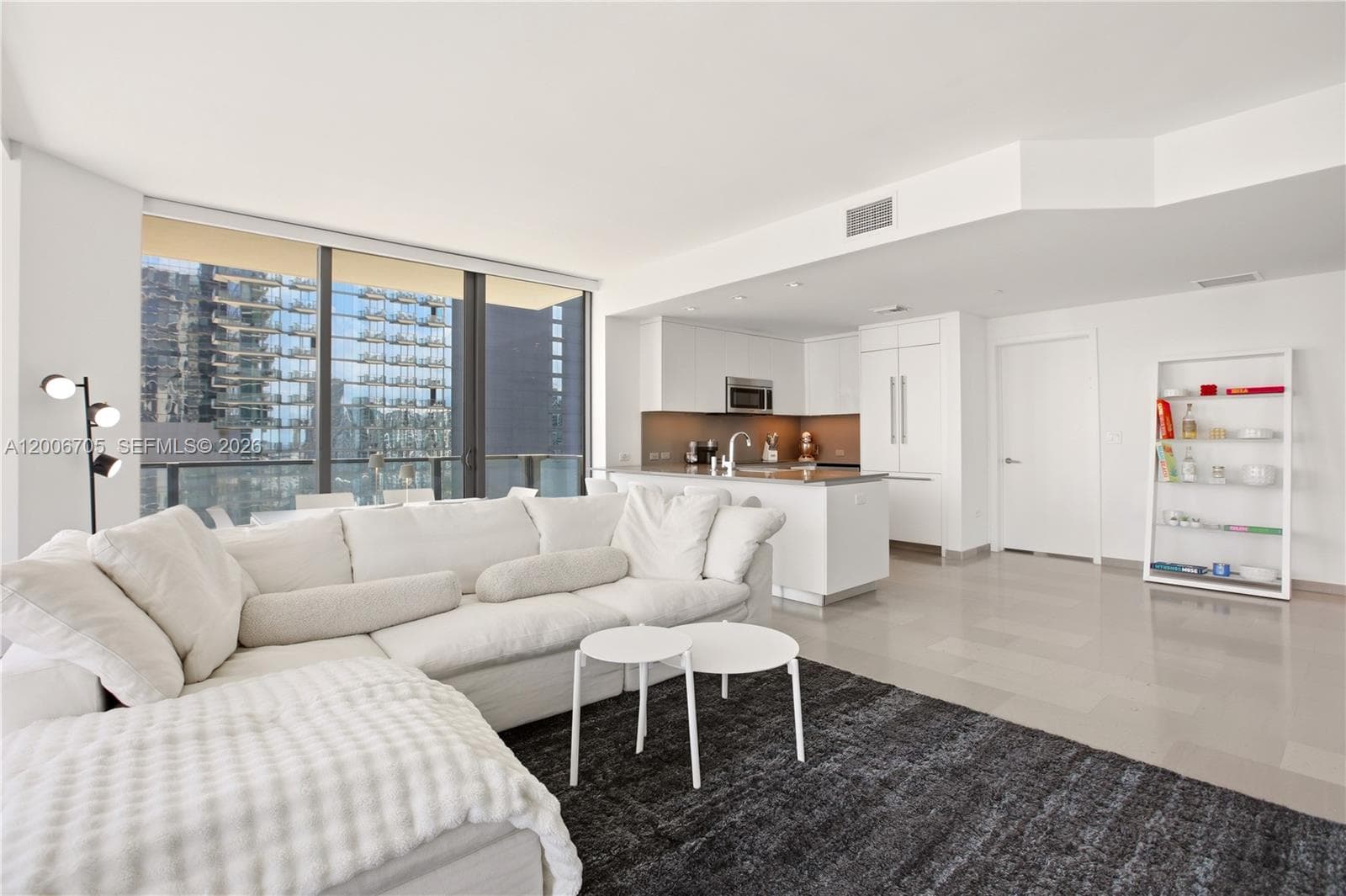 68 SE 6th St # 2701, Miami FL 33131 — 2