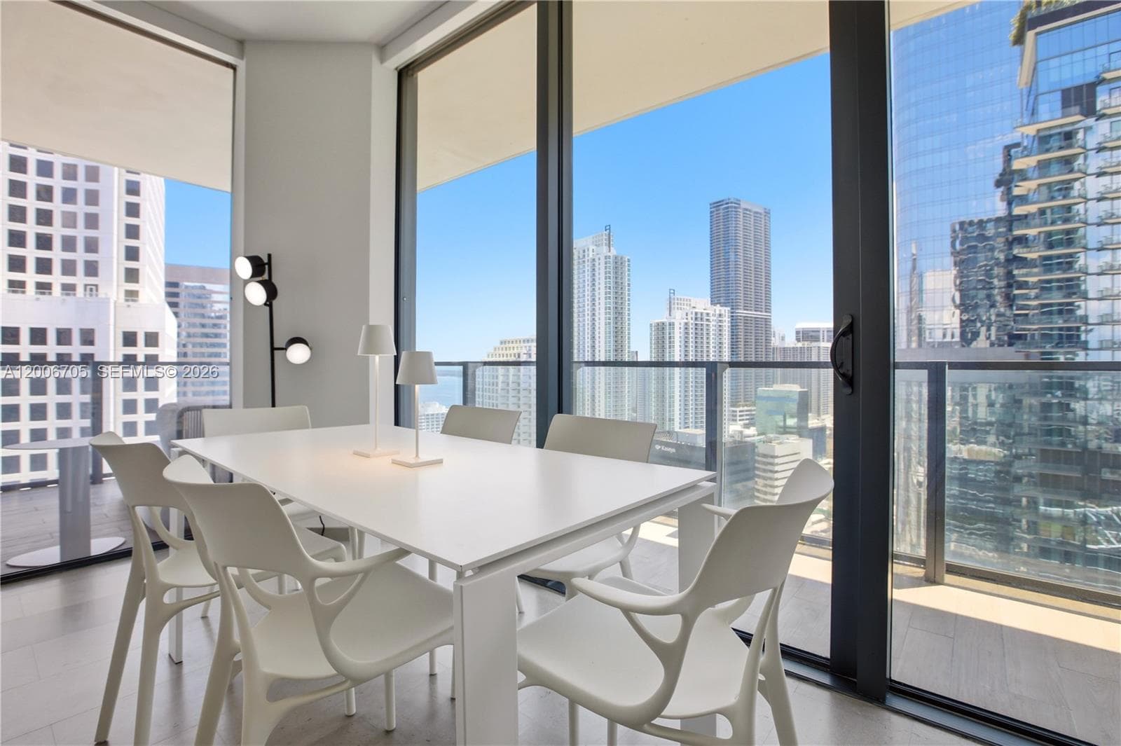 68 SE 6th St # 2701, Miami FL 33131 — 6