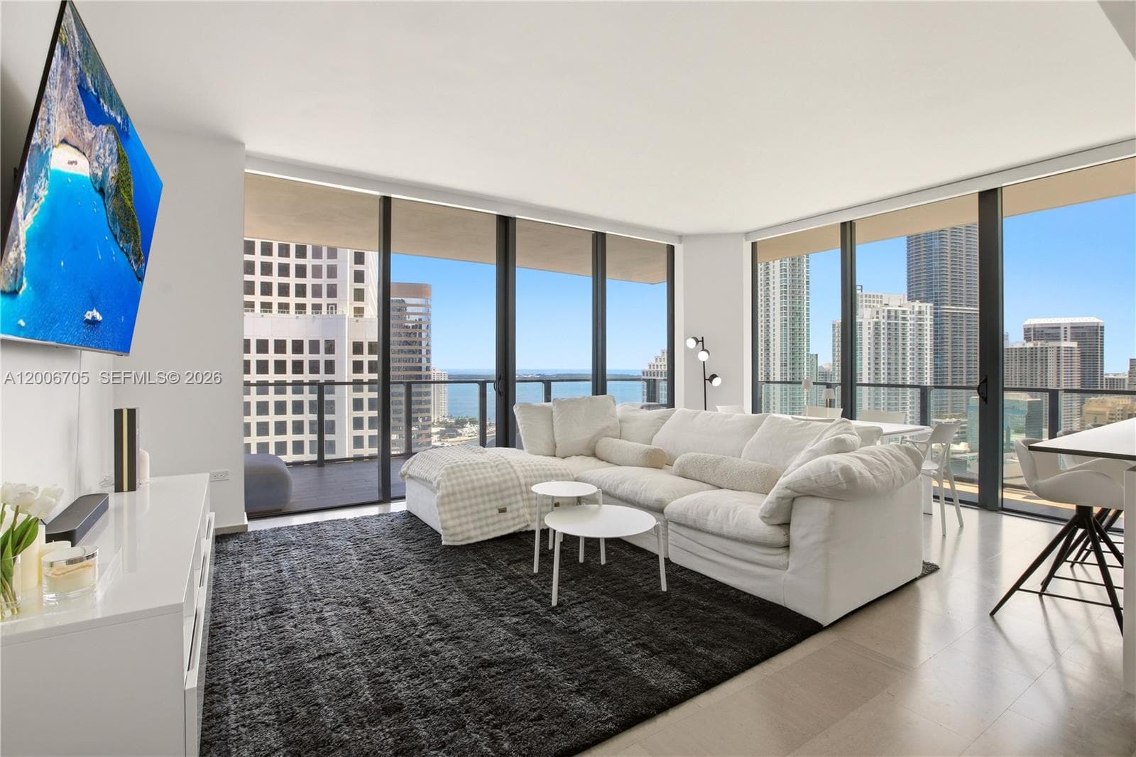 68 SE 6th St # 2701, Miami FL 33131 — 1