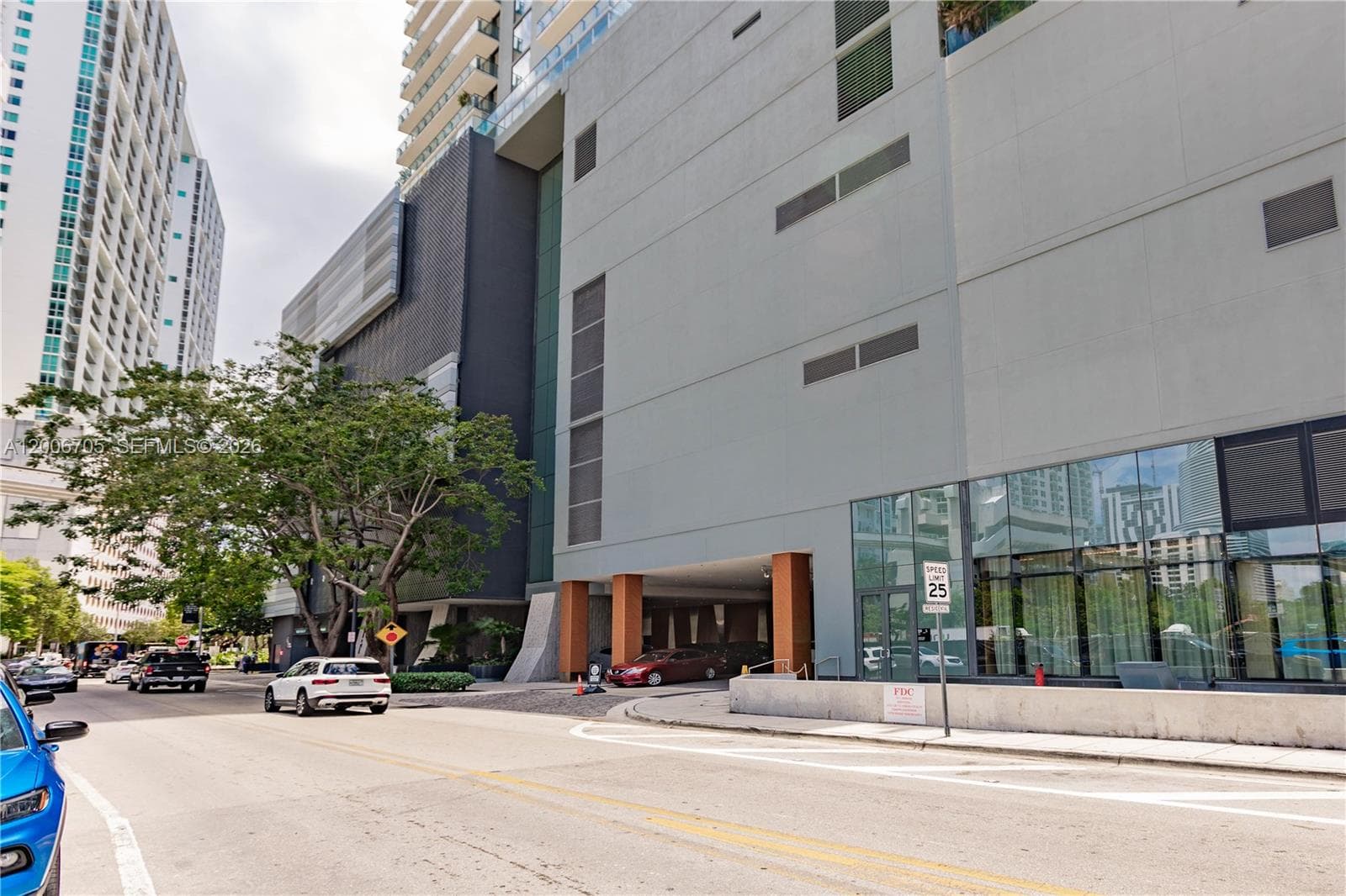 68 SE 6th St # 2701, Miami FL 33131 — 28