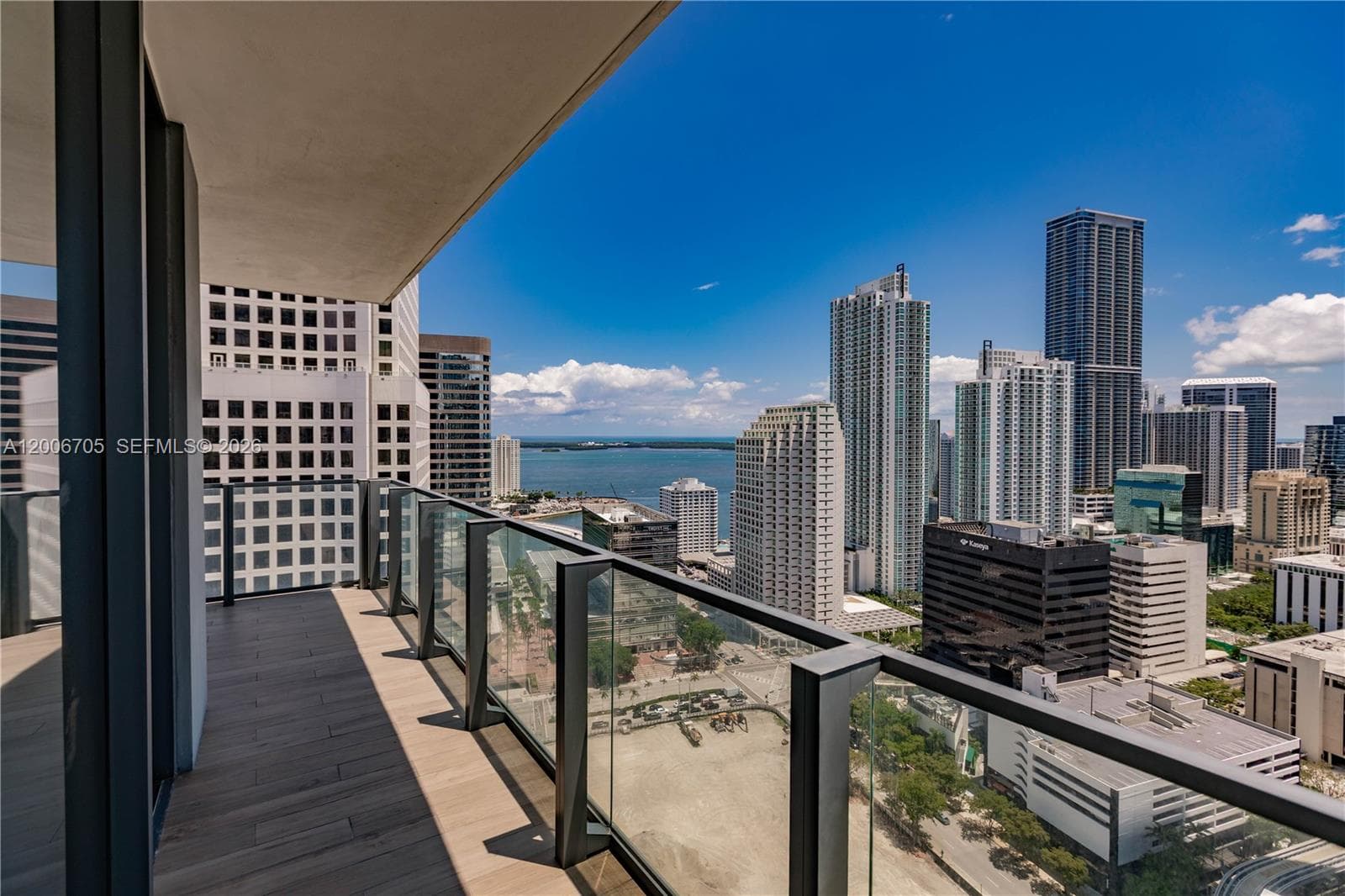 68 SE 6th St # 2701, Miami FL 33131 — 21