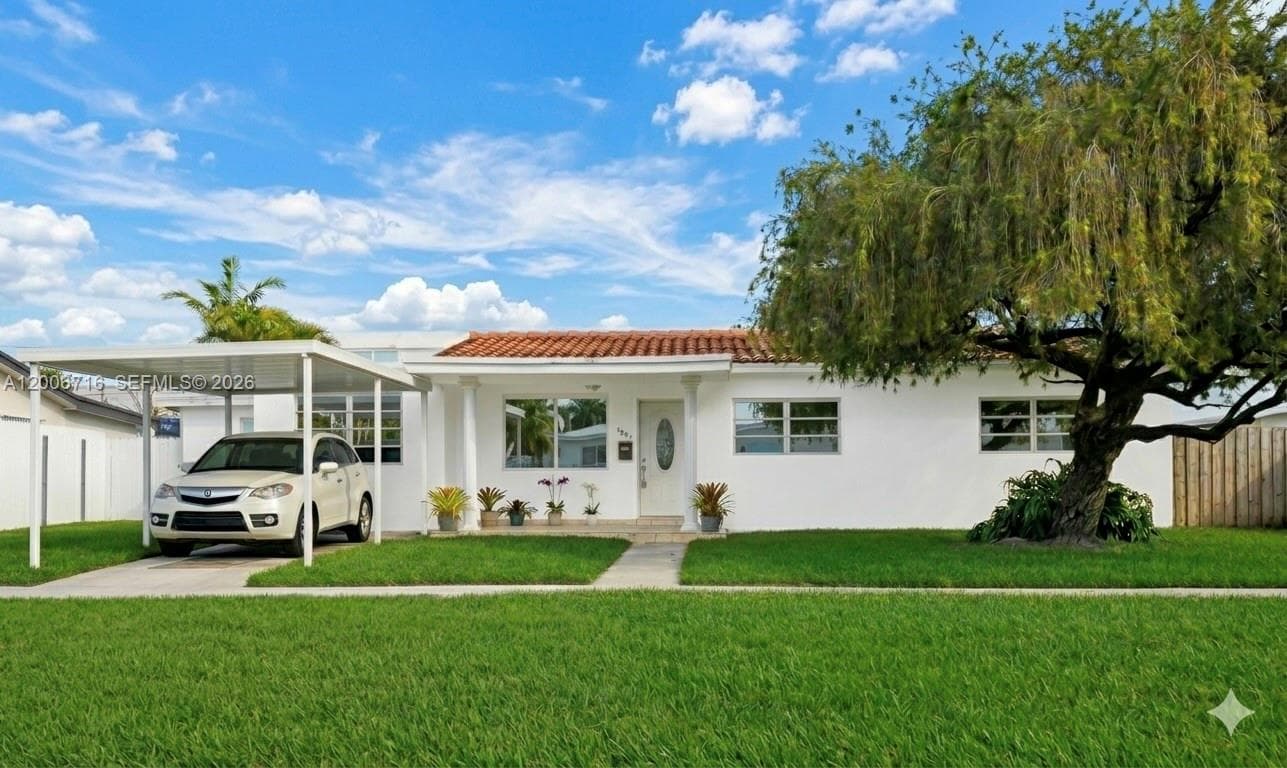 3831 E 10th Ave, Hialeah FL 33013 — 1