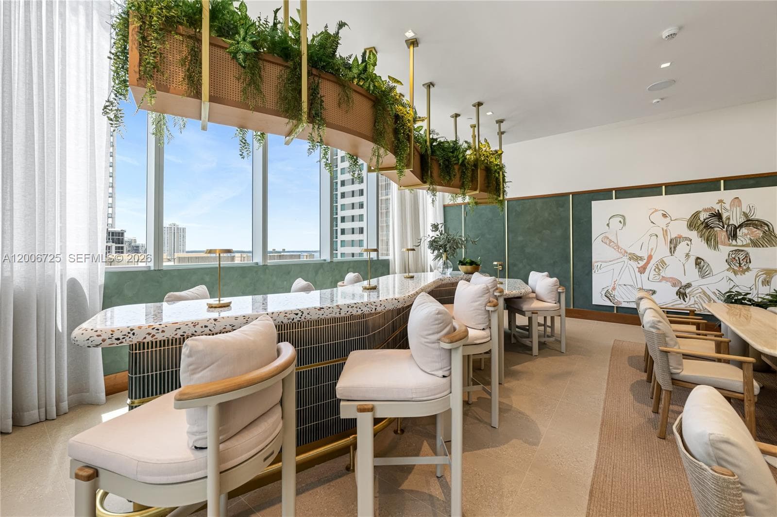 77 SE 5 # 1505, Miami FL 33131 — 14