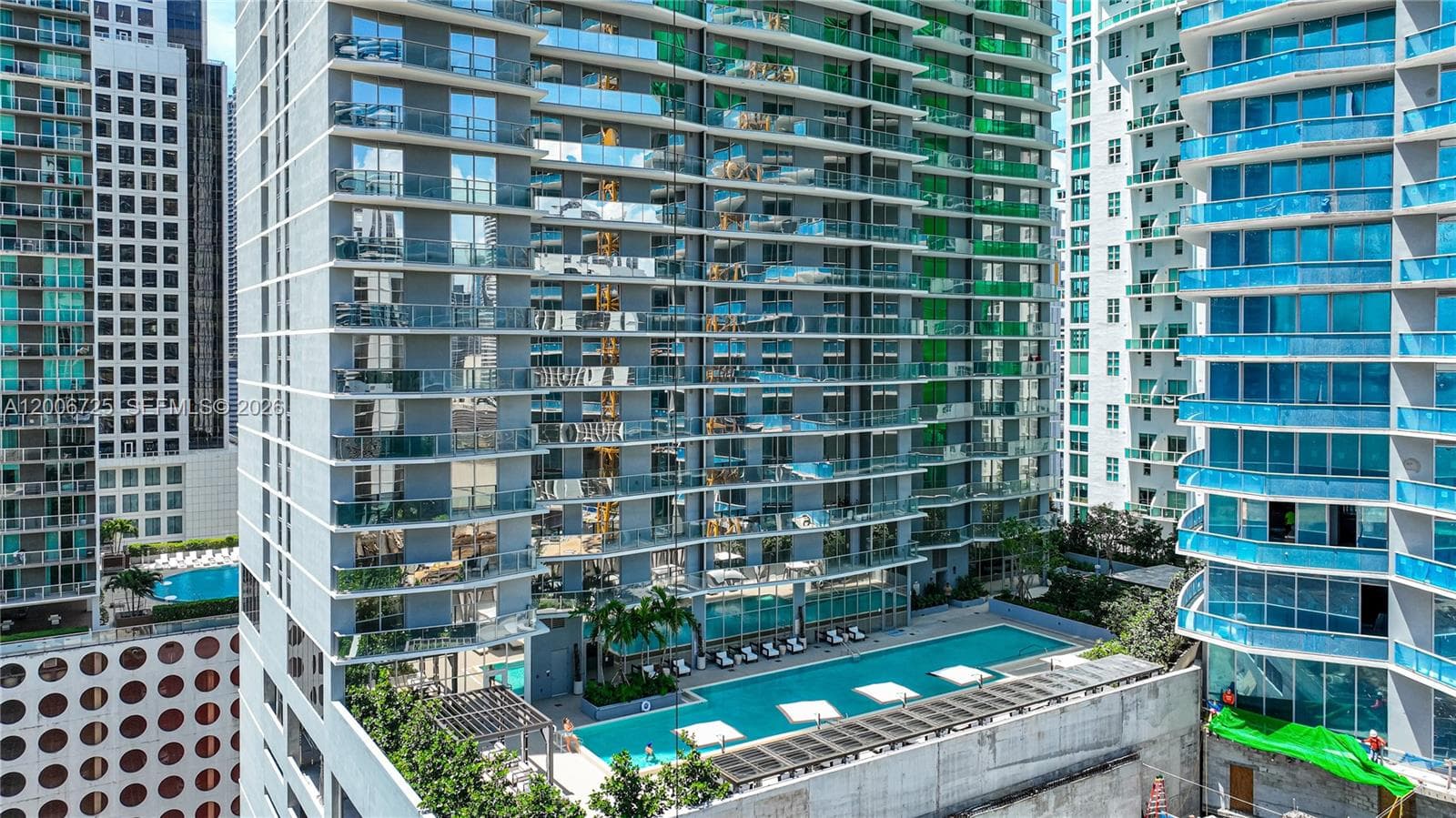 77 SE 5 # 1505, Miami FL 33131 — 37