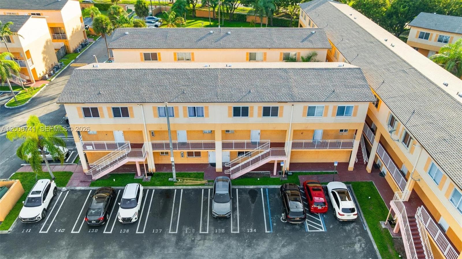 6235 Kendale Lakes Cir # 247, Miami FL 33183 — 33