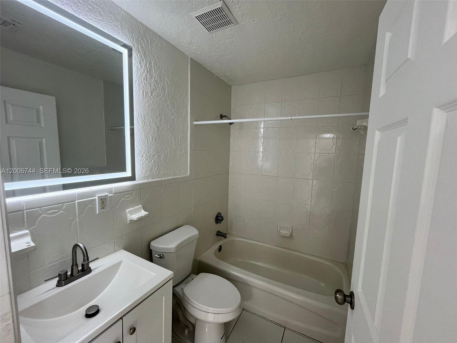 15741 NW 40th Ct # B, Miami Gardens FL 33054 — 5