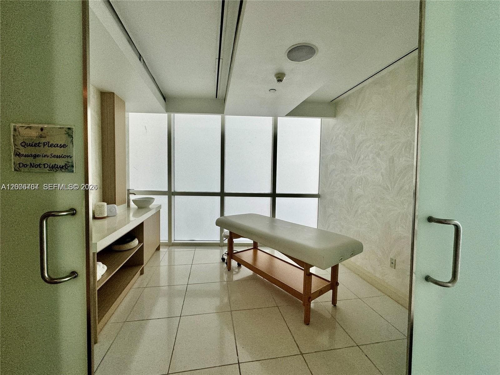 18101 Collins Ave # 3901, Sunny Isles Beach FL 33160 — 22