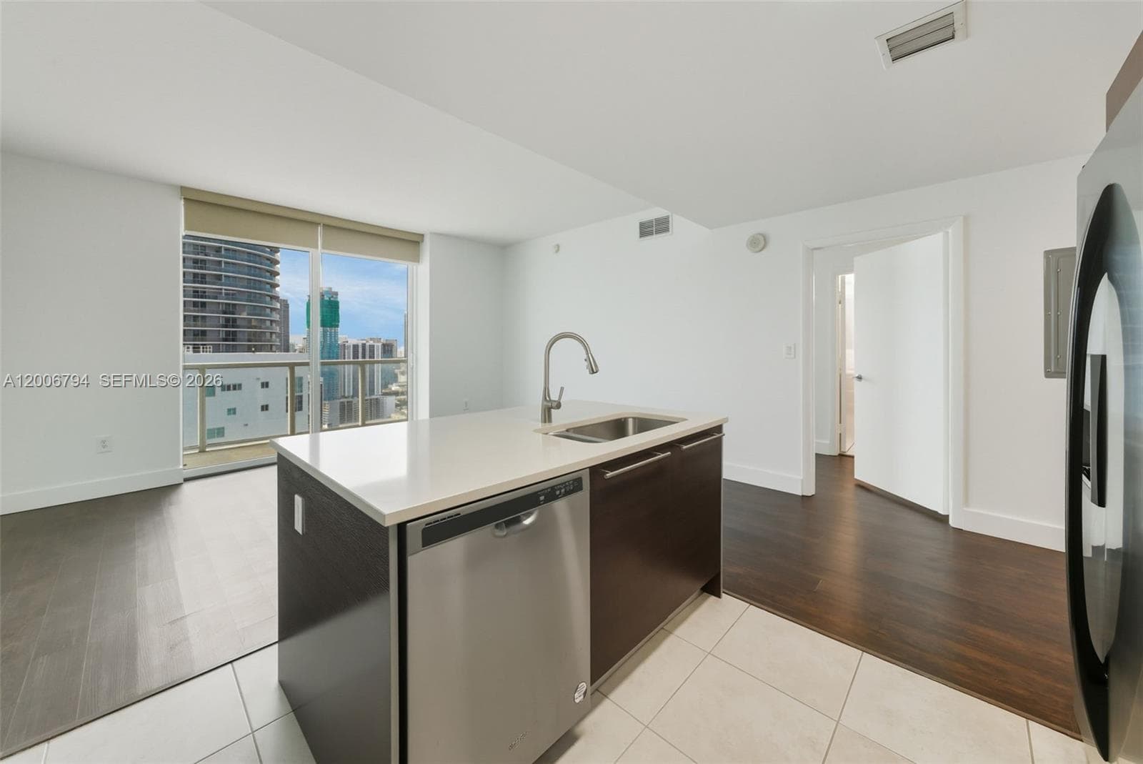 1900 N Bayshore Dr # 3707, Miami FL 33132 — 2