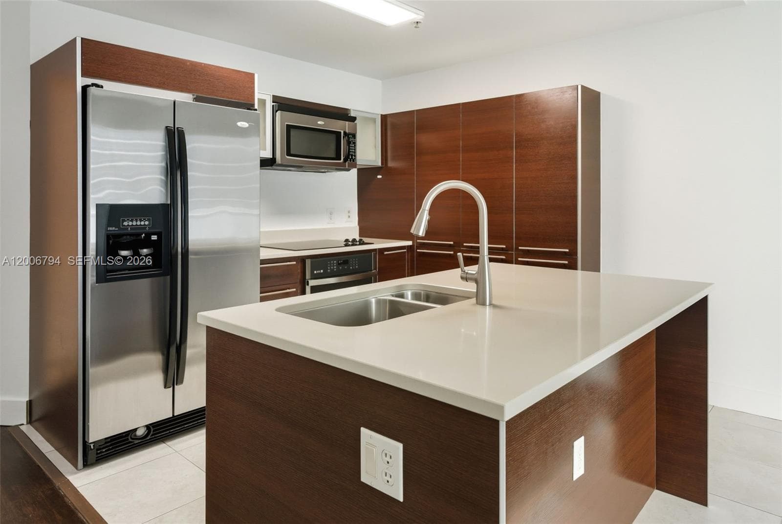 1900 N Bayshore Dr # 3707, Miami FL 33132 — 10
